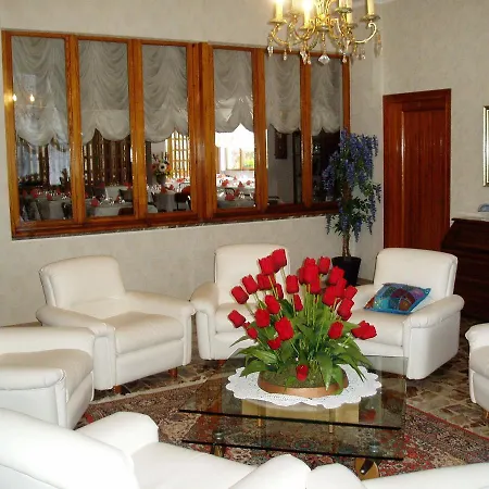 Delle Alpi Hotel Miroglio